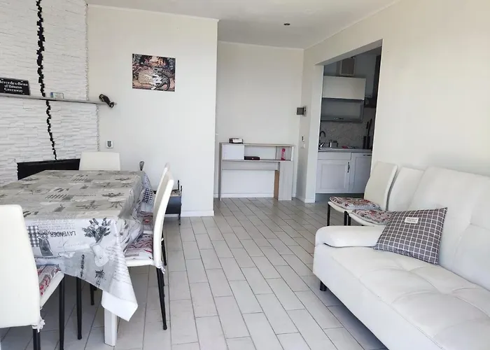 Detached House With Garden And Sea View * San Remo